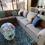 Modern Luxurious With Private Parking On Premises And Fast Internet