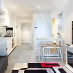Latrobe St Gem 2-Bedroom Apartment With Huge Deck & Car Park