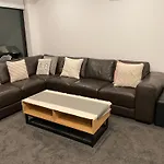 Modern Quiet 1 & 2 Bed Apt Opposite Albert Park