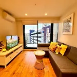 Luxurious Residence In The Heart Of South Yarra