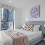 Delicate One Bed Room Footscray With Pool&Gym