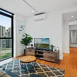 Bright Apartment With City Views In Trendy Locale
