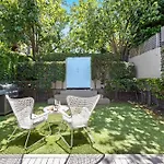 St Kilda Style - Stunning 3 Bedroom House