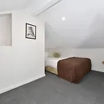 53Cr5 - New Loft Style Apt Nxt 2 Rmit! Sofa Bed, Ac, Balcony!
