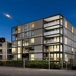2Bed Free Park Toorak Station