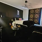 Chic Toorak Studio