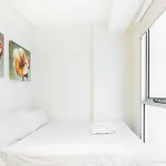2-Bedroom Apartment On The Prestigious End Of Collins St