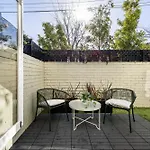 Windsor Apartments By Urban Rest