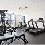 Stylish 1Br1Ba Apt In Footscray Pool Gym Wifi