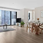 A Cozy 2Br Apt Near Crown Sleeps 6 Free Parking