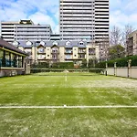 Unique Stay With Pool View Tennis Court & Parking
