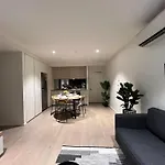 Free Parking Brand New 1Br Waterfront Docklands Awesome View