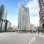 Rest Collection Apartments On Collins Docklands