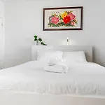Home Away From Home In Footscray
