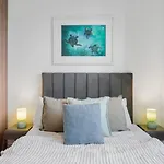 Stylish Urban Living In Carlton