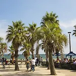 Pristine St Kilda Studio In Great Location