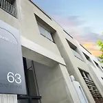 Complete Host Aqualuna Apartments