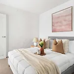 A Cozy 2Br Home Next To The Yarra River