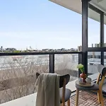 A Cozy 2Br Home Next To The Yarra River