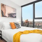 Gorgeous City Views 70Th Floor 3Br Apartment With Pool And Gym