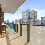 Breathtaking Southbank Apartment