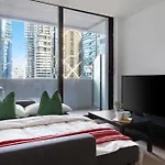2Br Apt Next To Melbourne Central With City Views