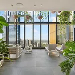 Delightful Southbank Apartment - Sleeps 5