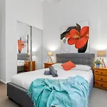 Complete Host Degraves St Apartments