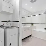 Complete Host Dodds St Apartments