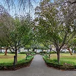 Complete Host Dodds St Apartments