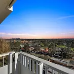 Ivanhoe Apartment 2Bed 2Bath With Balcony City View