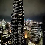 Aus108 - 1B1B With Breathtaking City Views