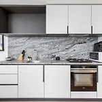 Brand New Apt Best Cbd Area Lvl 59 W Views!