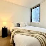 Readyset Apartments At The Summit