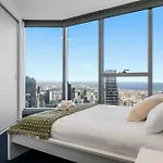 Breathtaking City And Bay Views Apt Best Location