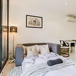Casablanca Mcg Patio Parking Netflix