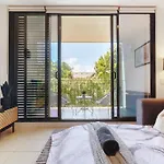 Casablanca Mcg Patio Parking Netflix