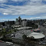 Southbank 1Bed Apt On 20F With Great View,Gym,Pool
