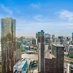 Prime Skyline Living With 120-Degree Views 2B2B1C
