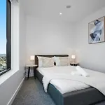 Modern 2-Bedroom City Gem With Sea Views