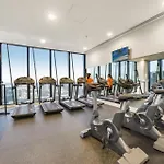Skyline Serenity 1 Bedroom Oasis With Pool Spa & Gym