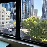 Emporium & Church View - Sunlit 2Br Apartment