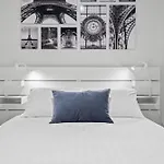 Stylish And Spacious 2-Bed Apartment Melbourne