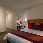Best Western Plus Travel Inn