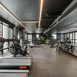 Vibrant Southbank 2 Bedroom Apartment