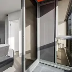 Modern Nomads Prime Cbd 2Br Modern City Haven With Pool & Gym