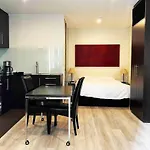 812 Studio Apartment Melbourne Cbd Collins St Oaks