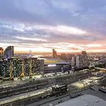 410 Lovely Central Super Cosy Studio Heart Cbd