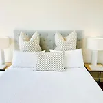 South Melbourne Short Stay Luxury & Location 01728
