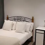 Cozy Oasis L1708 With Swimming Pool